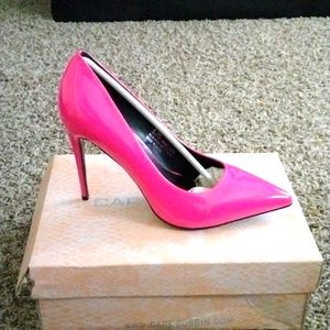 NEW Fuchsia P. Leather Heels